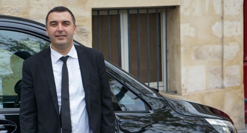 cropped-Sam-Driver-Paris-ile-saint-louis-2-BF.jpg