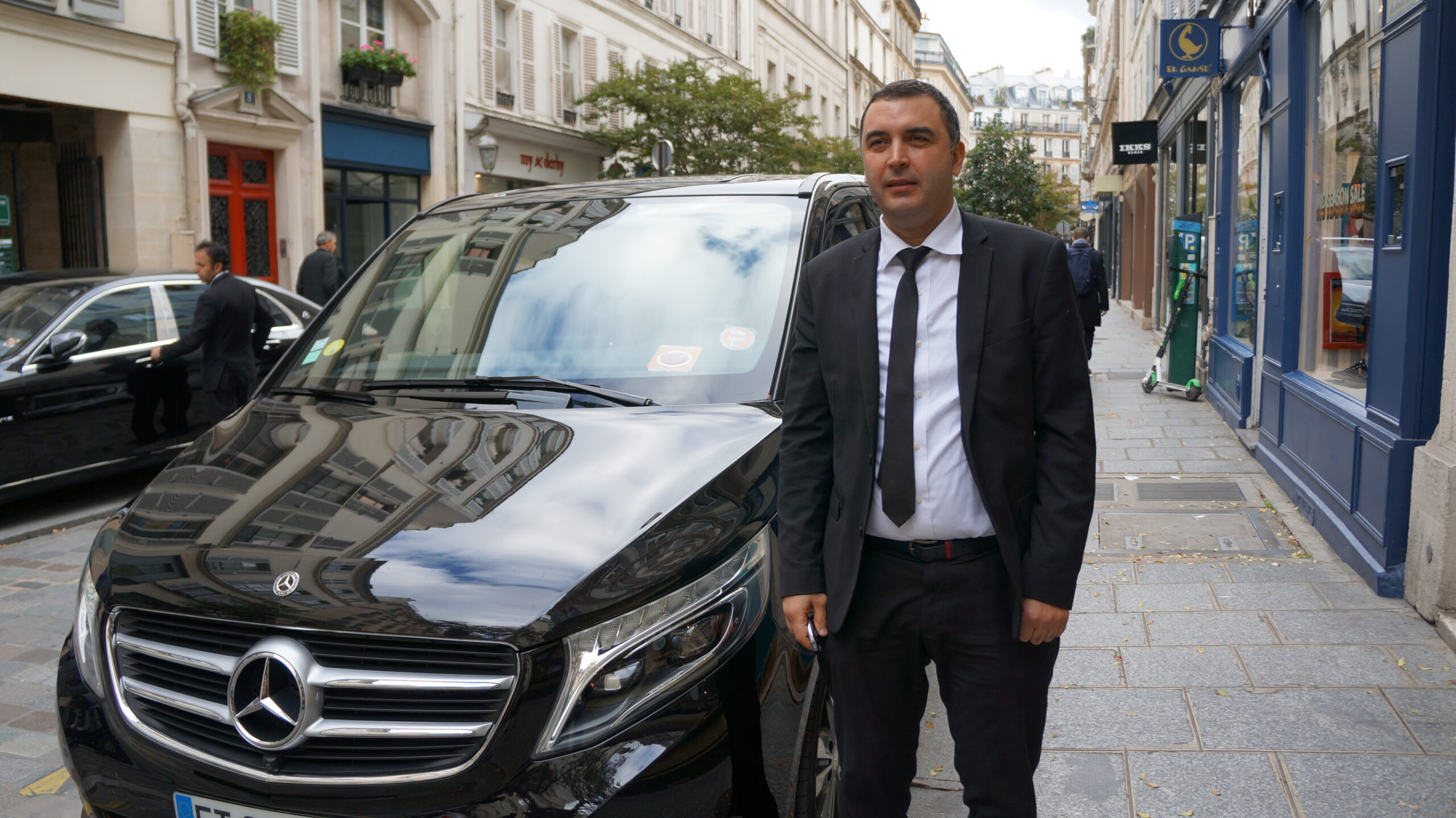 Sam Driver Paris Rue des Rosiers